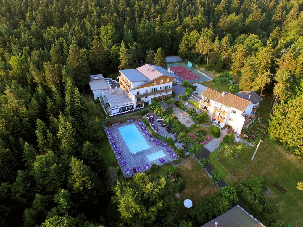 Logis Hotel Clair Matin Le Chambon-sur-Lignon Eksteriør billede