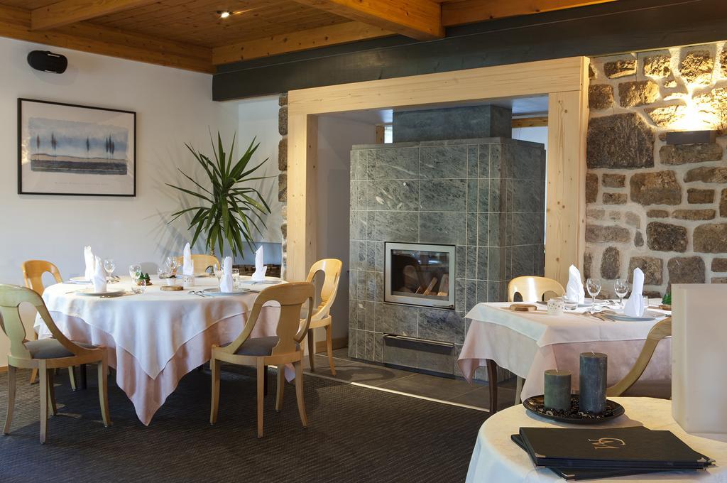 Logis Hotel Clair Matin Le Chambon-sur-Lignon Eksteriør billede